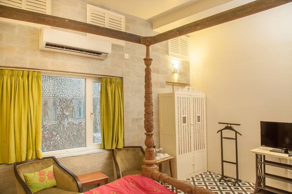 コルカタ The Ivy House Bed & Breakfast エクステリア 写真