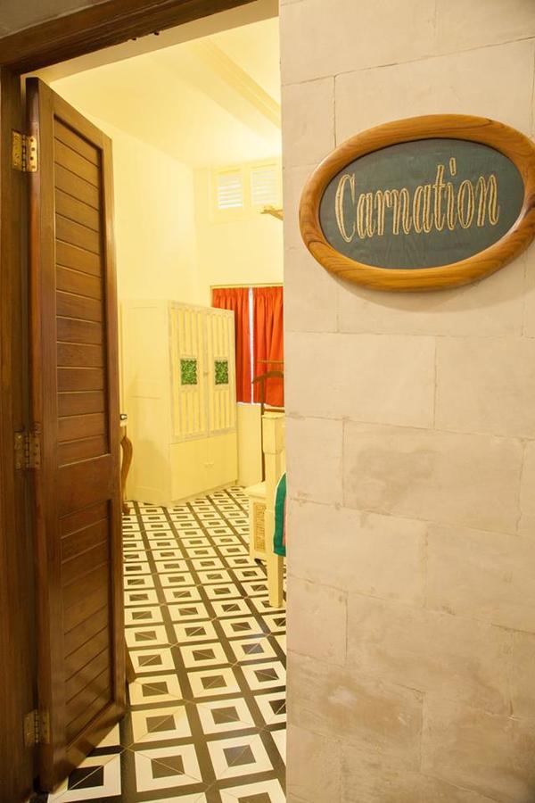 コルカタ The Ivy House Bed & Breakfast エクステリア 写真