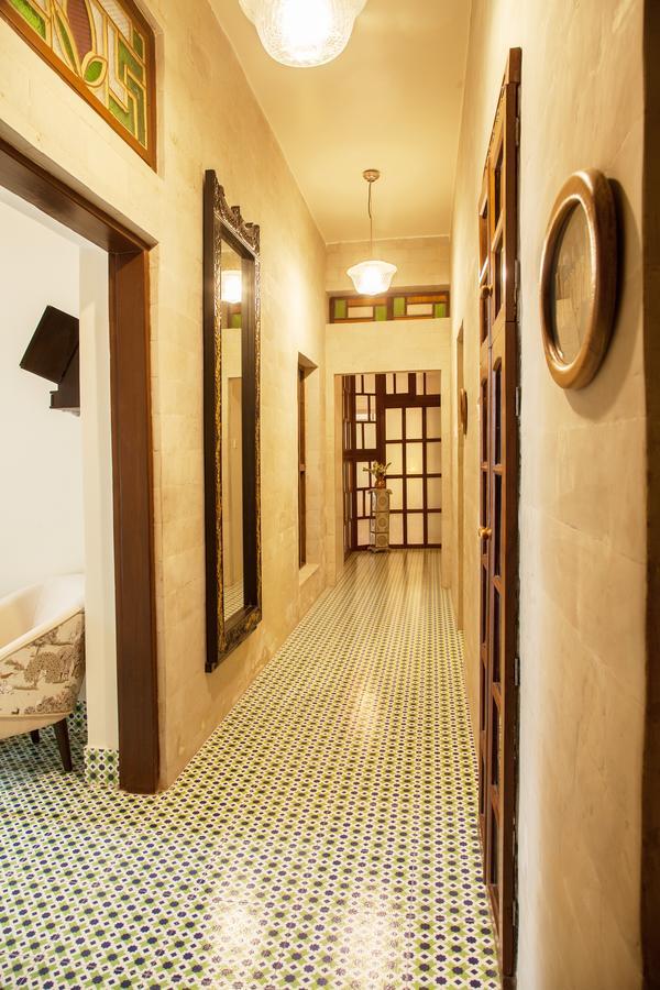 コルカタ The Ivy House Bed & Breakfast エクステリア 写真
